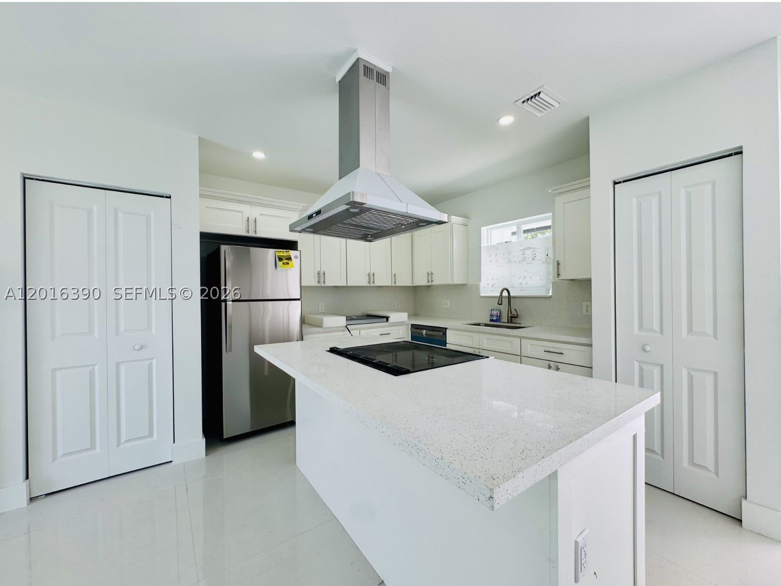 8005 Nw 14Th Ct – photo 1