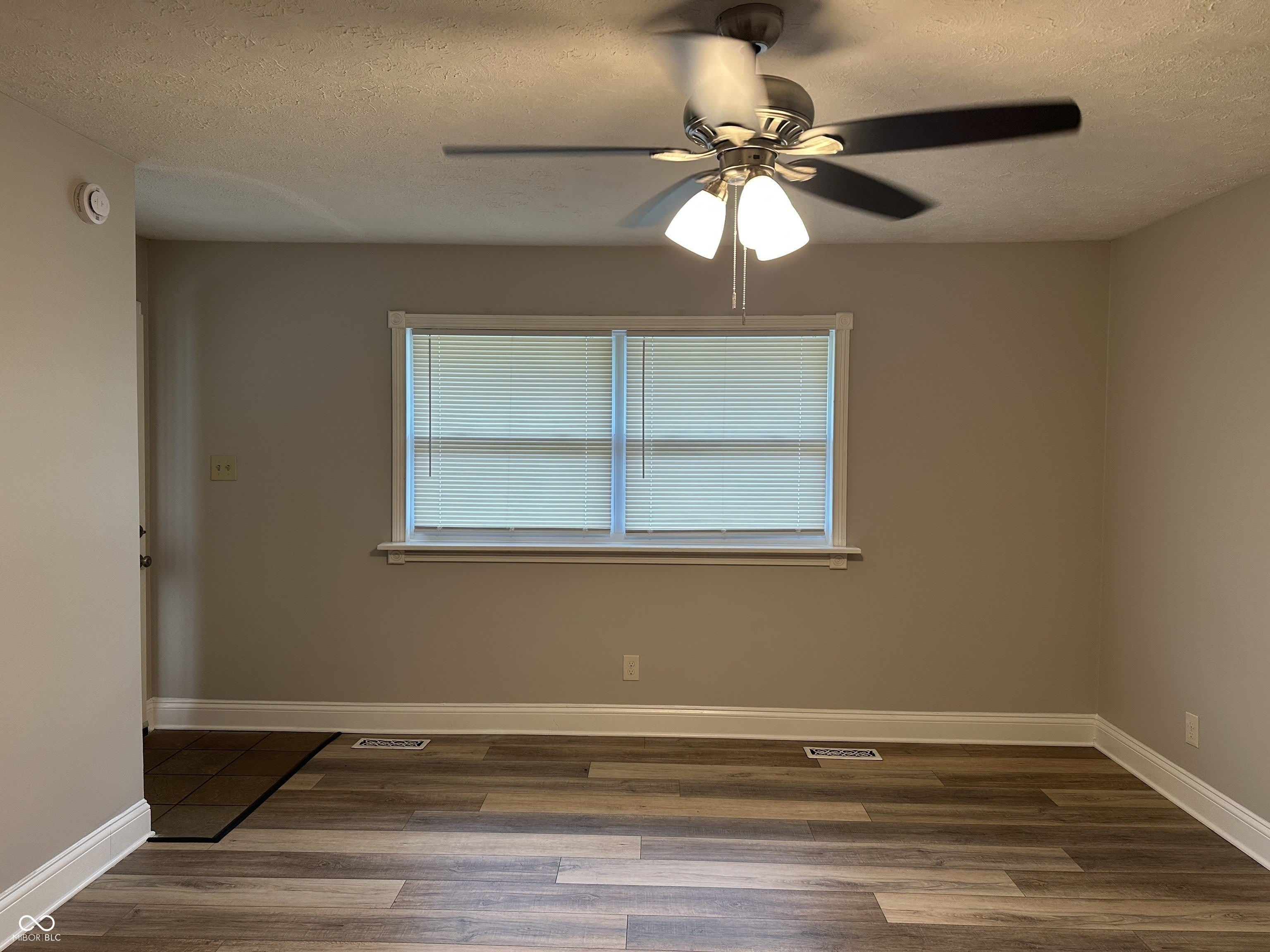 1545 Temperance Avenue – photo 5