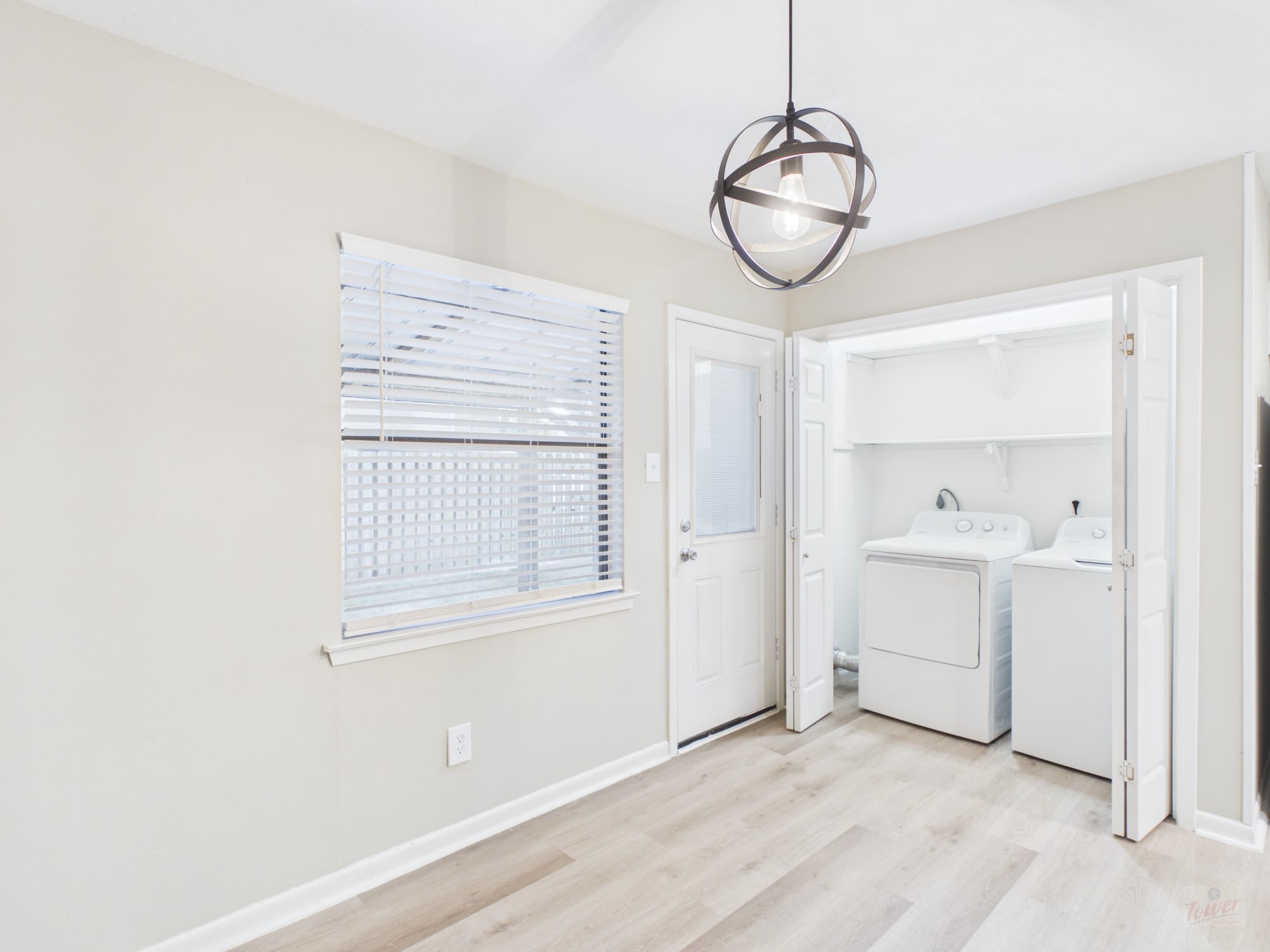1409 Airline Dr Apt B – photo 3