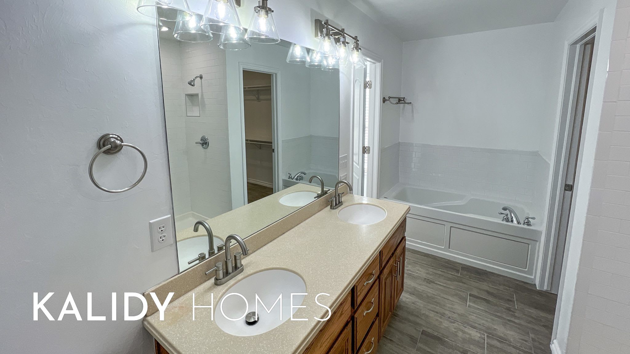 4001 Grace Circle – photo 1