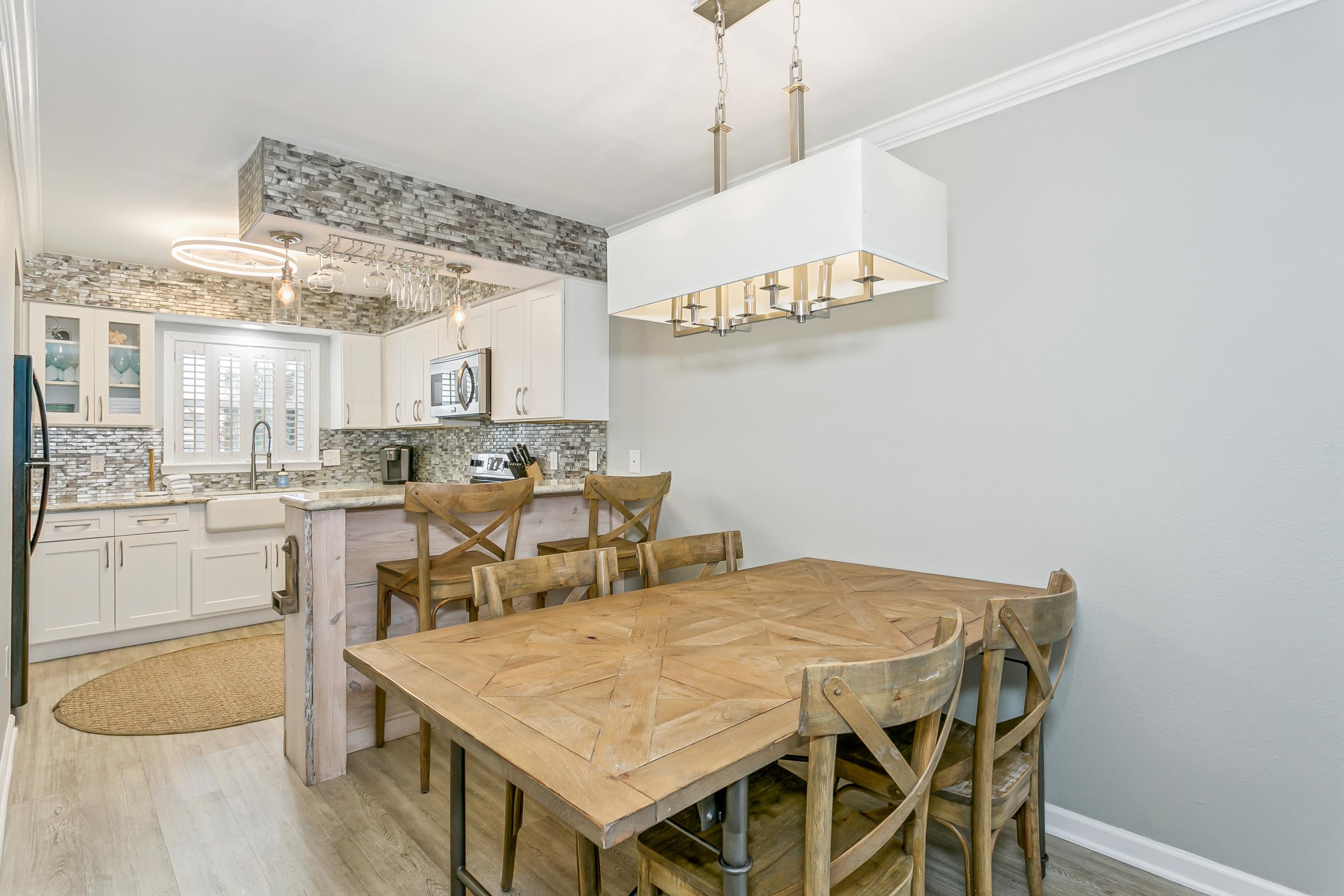 1650 Via De Luna Drive – photo 2