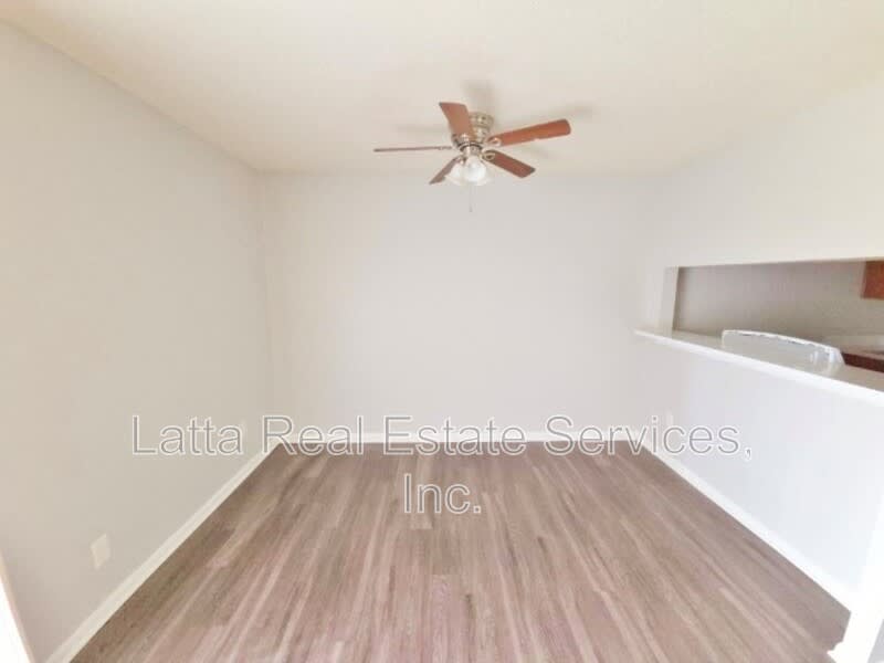 12405 E 40th St S – photo 4