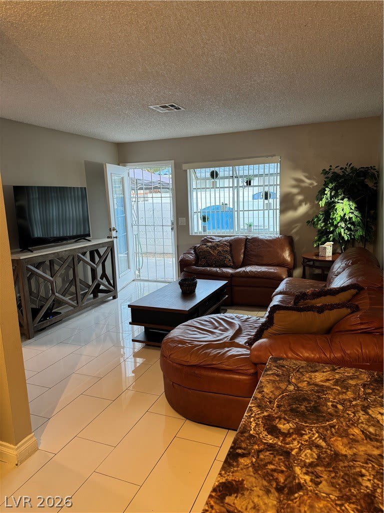 2137 Petersham Court – photo 2