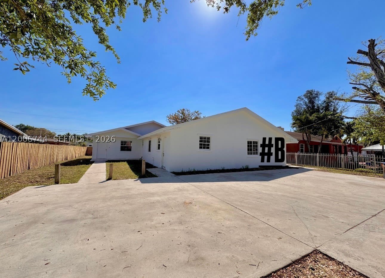 15741 NW 40th Ct – photo 1