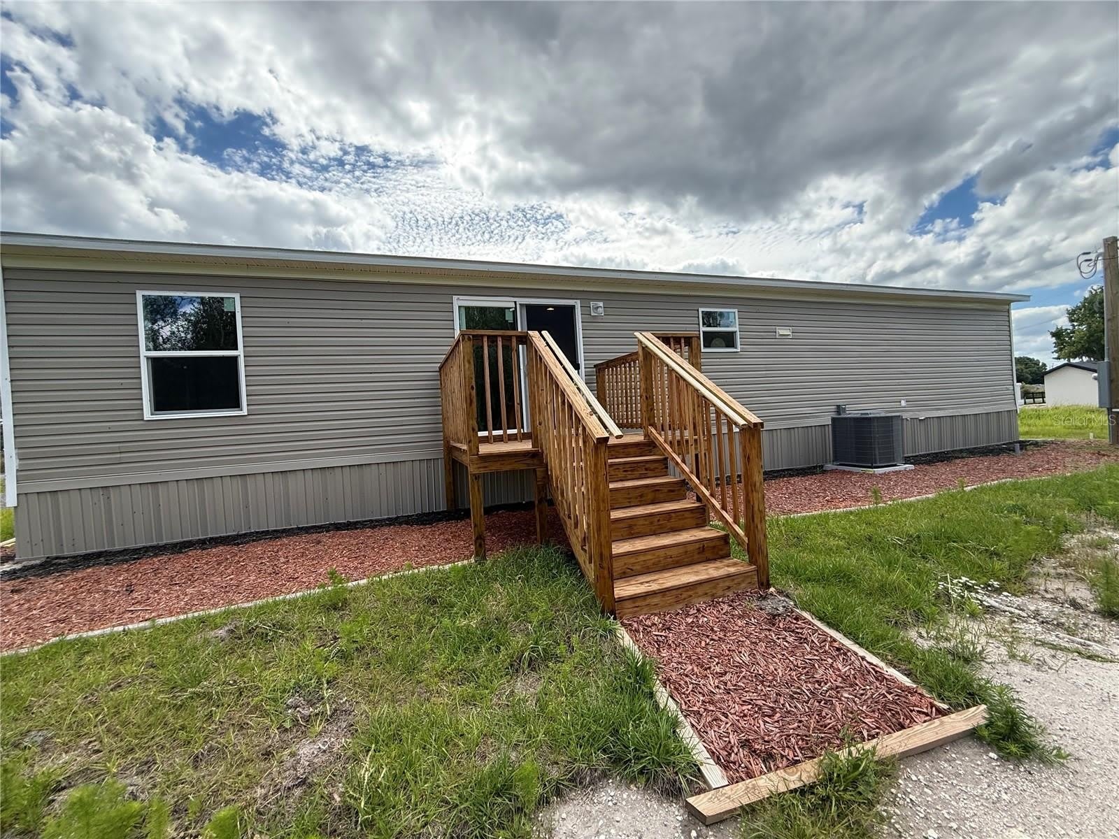4246 La Salle Avenue – photo 2
