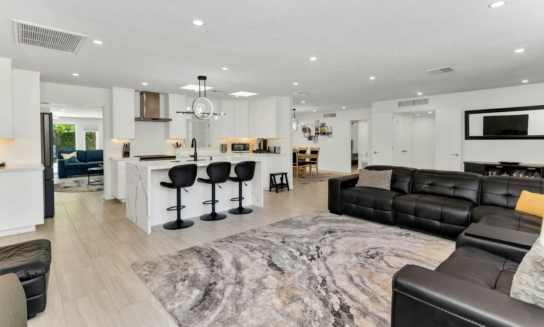Rates Vary: $4,995 – photo 5