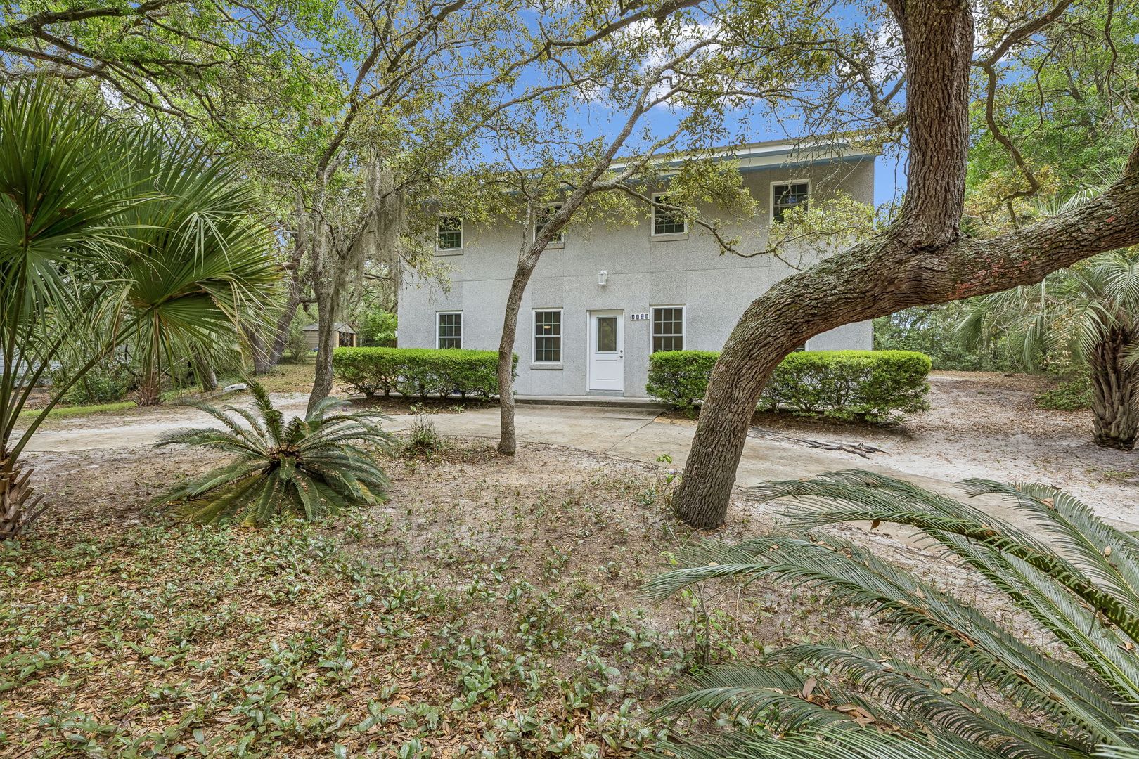 Newly Remodeled Beachside Home – Walk to the Ocean – photo 2