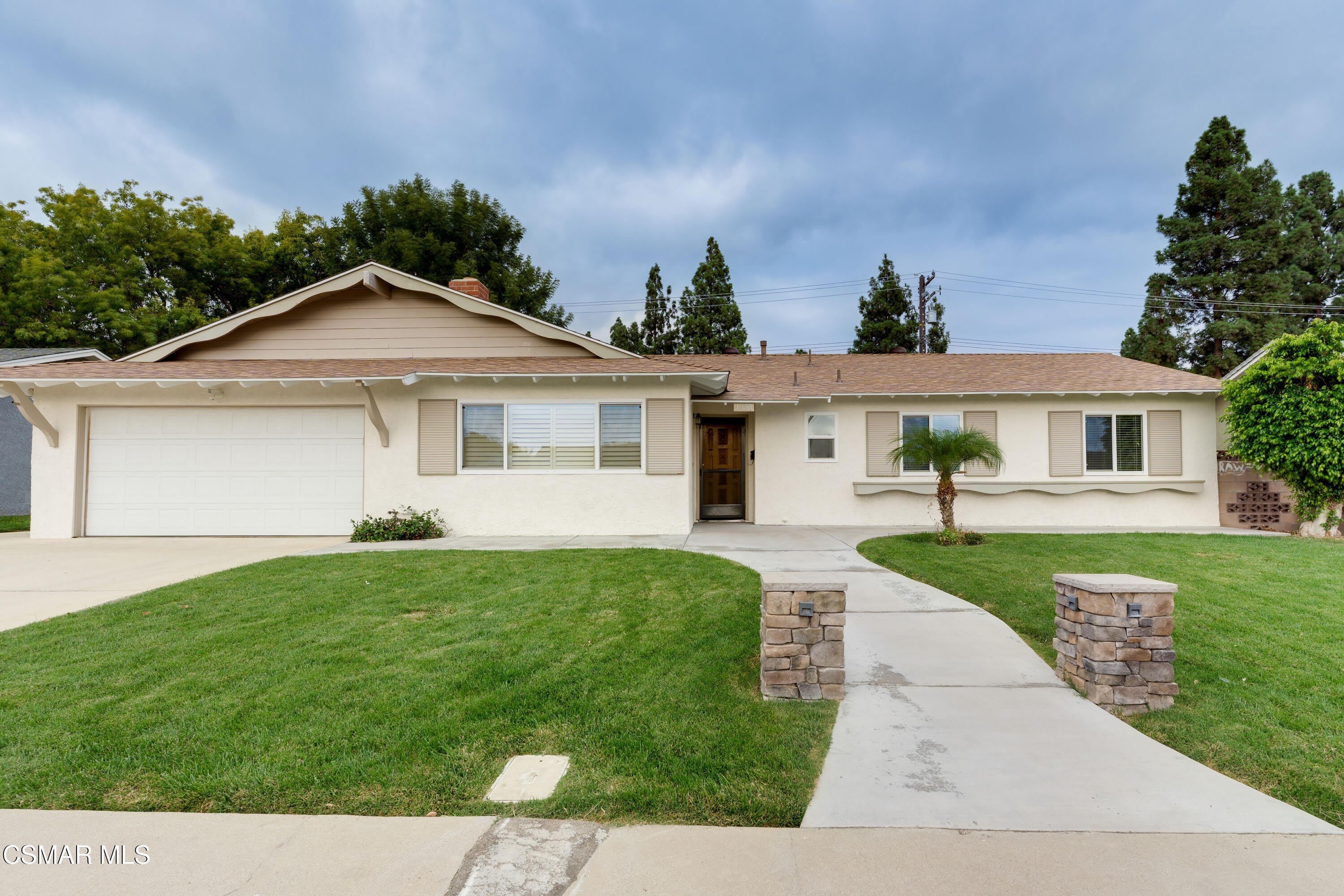 1638 Olympic Street – photo 2