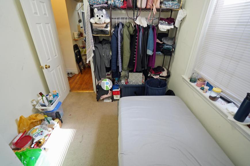 6 Camelot Ct. – photo 5