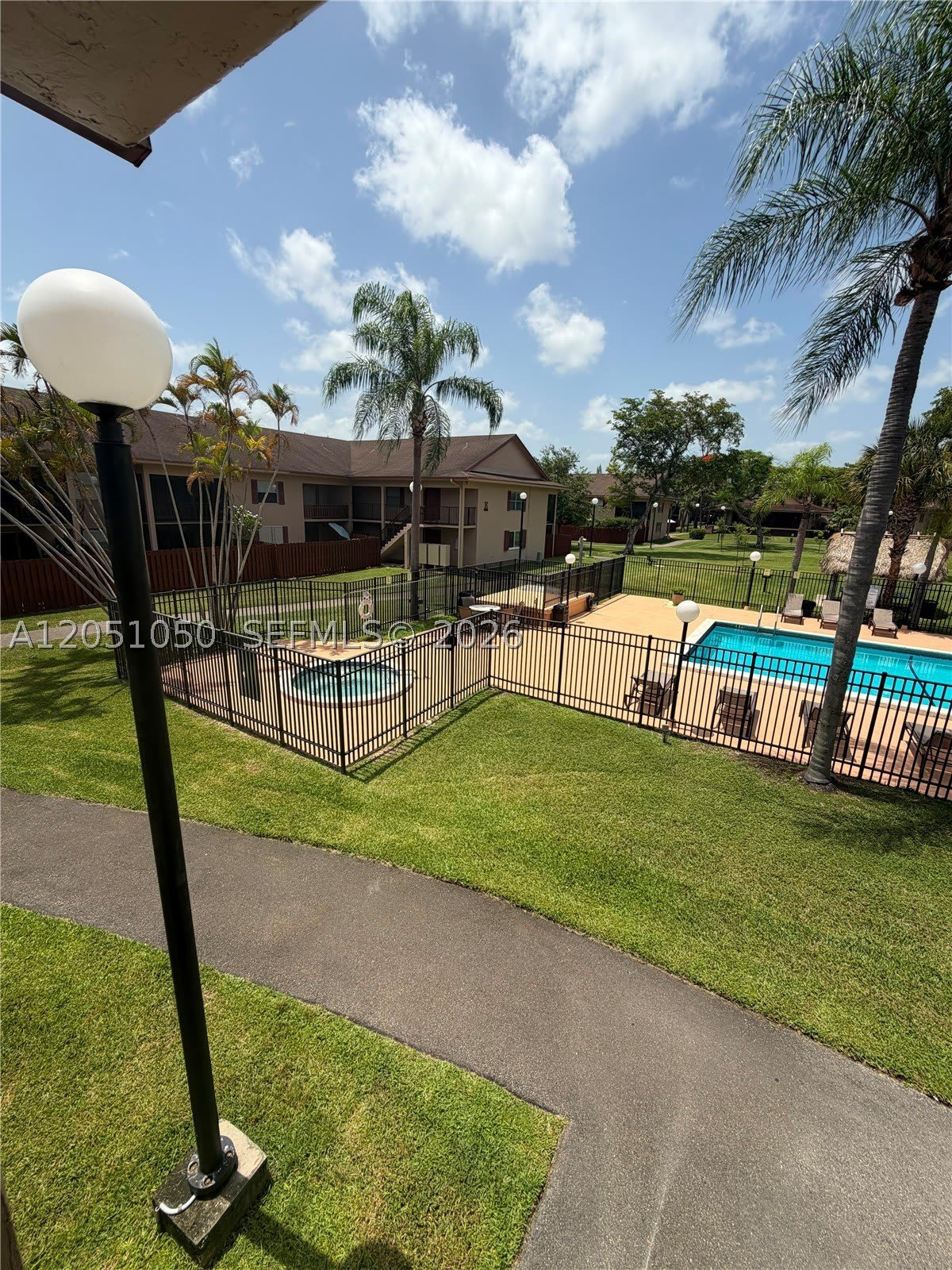 11213 SW 88th St – photo 2