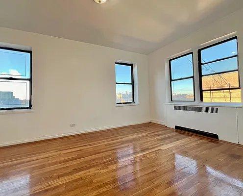 3071 Perry Avenue – photo 2
