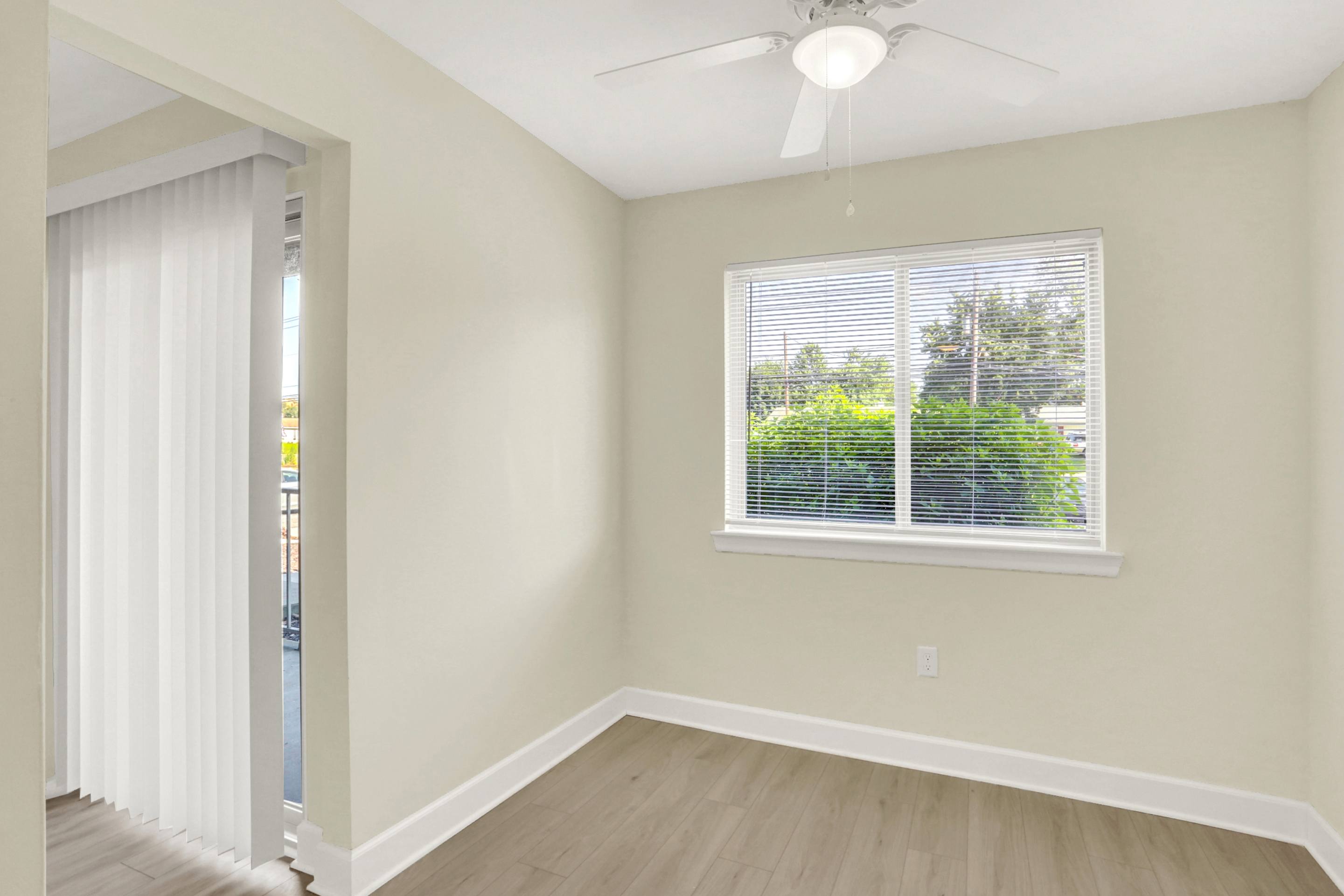 Twin Lakes Apartments – photo 4
