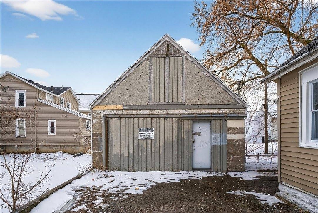 127 Conkey Avenue – photo 2