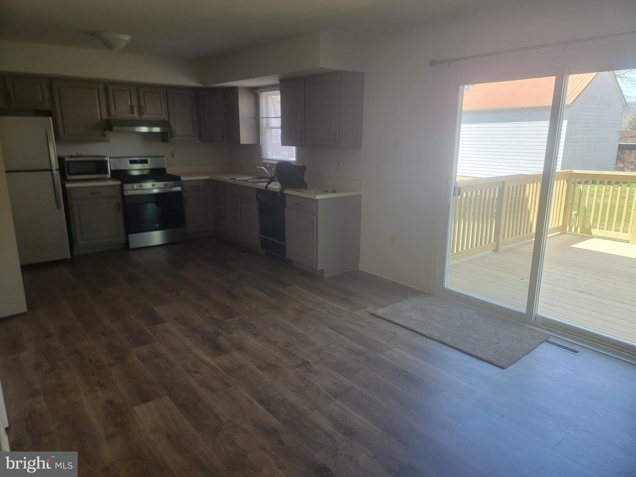 4 ADAMS Street – photo 5