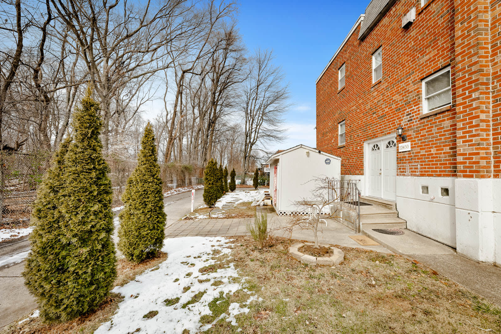 12450 Knights Road – photo 4