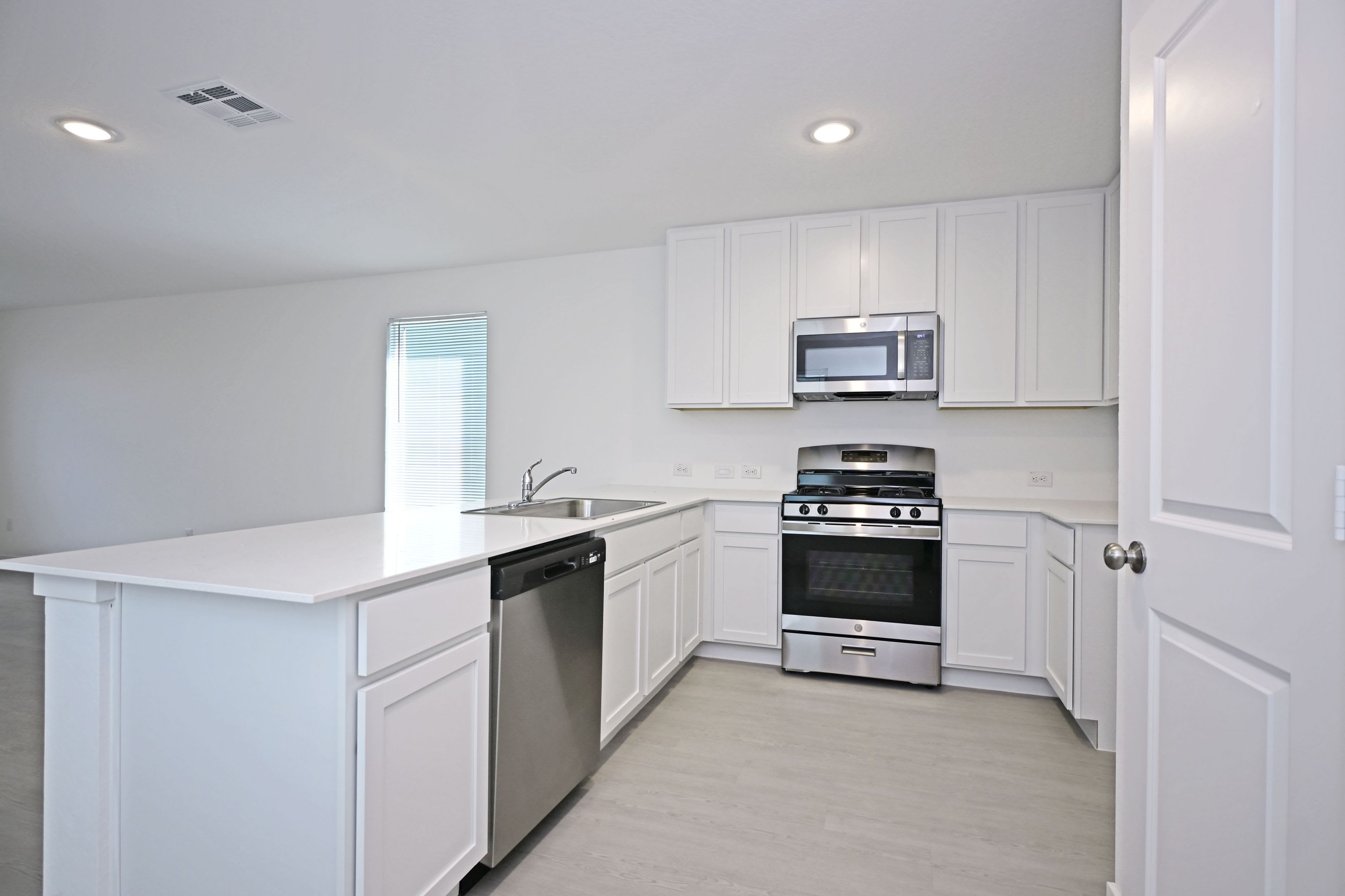 4949 Winecup Cove – photo 2