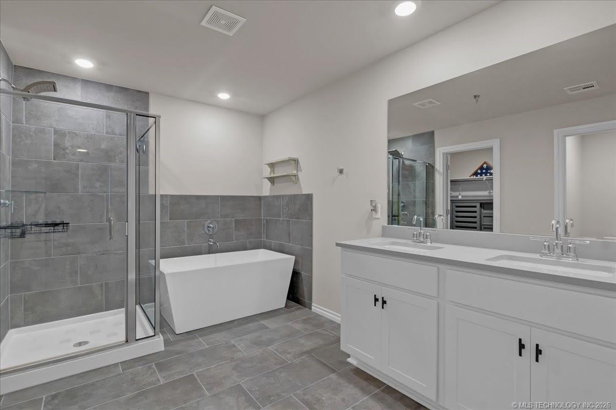 4623 South Chestnut Avenue – photo 5