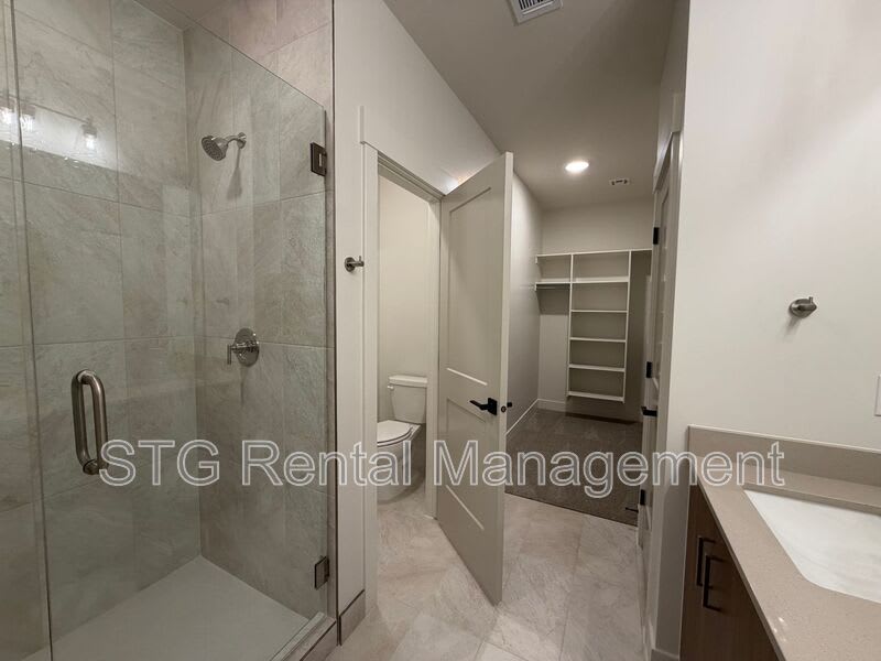 622 E Hemsworth Ln – photo 5