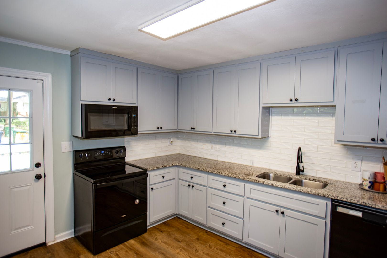 4 bedroom house in Five Points available now!! – photo 3