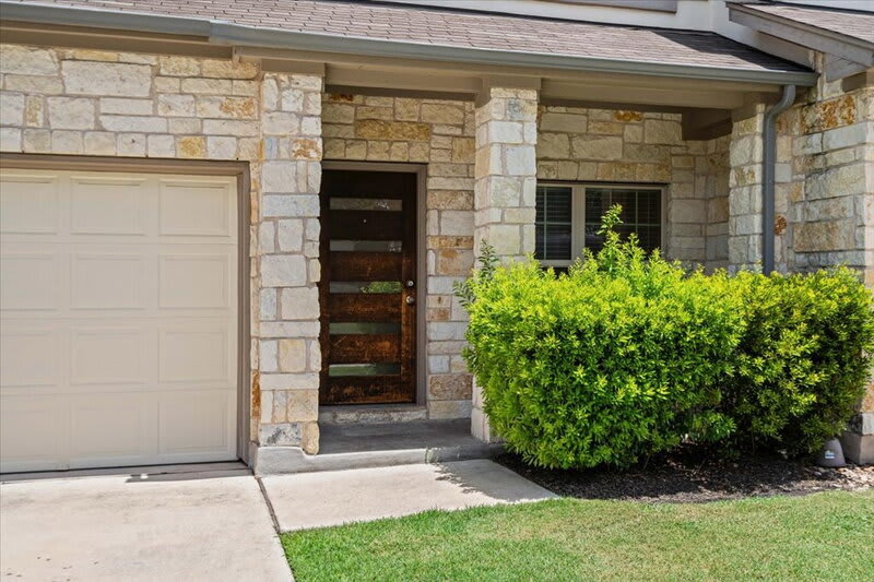 1502 Airedale Rd – photo 2