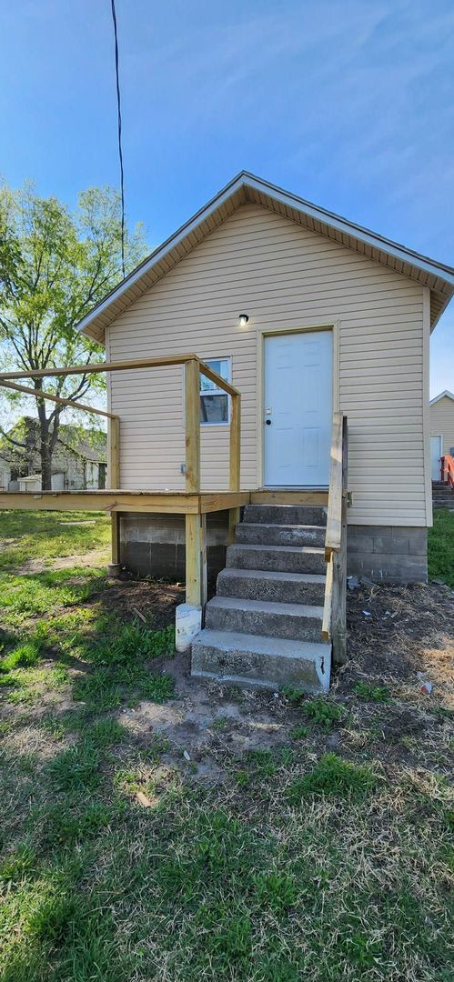 Spacious unit for rent! – photo 2