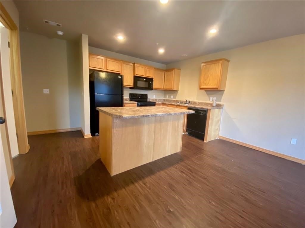 2821 W Redstone Drive – photo 4