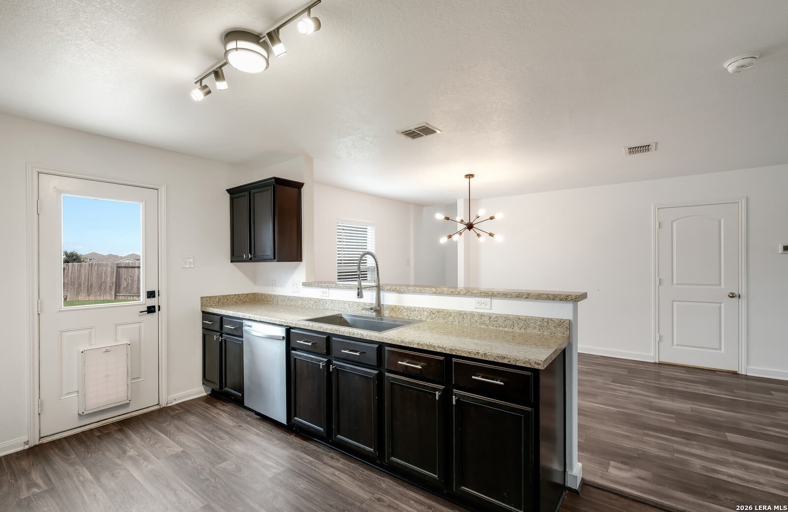 7322 Bowdre – photo 5