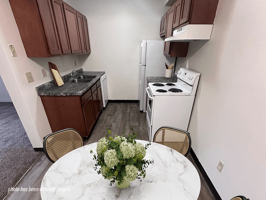 7820 Yates Avenue North 1 – photo 4