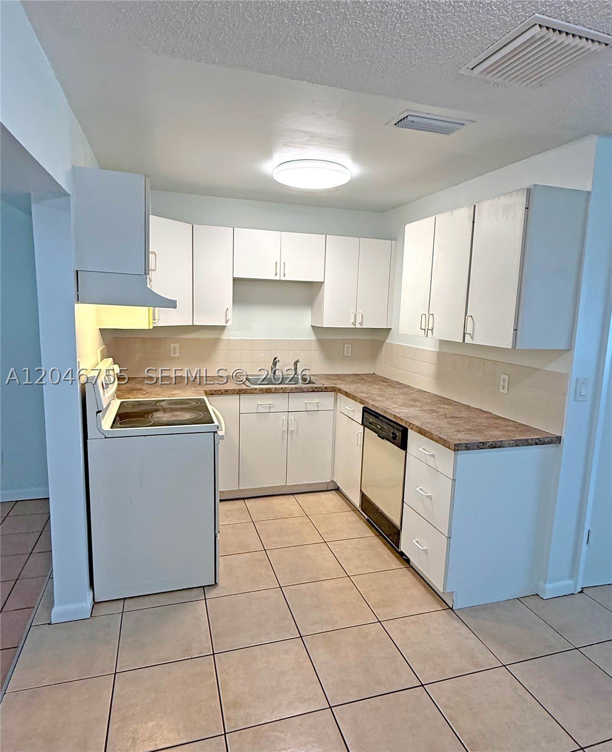 12096 Dolphin Dr – photo 4