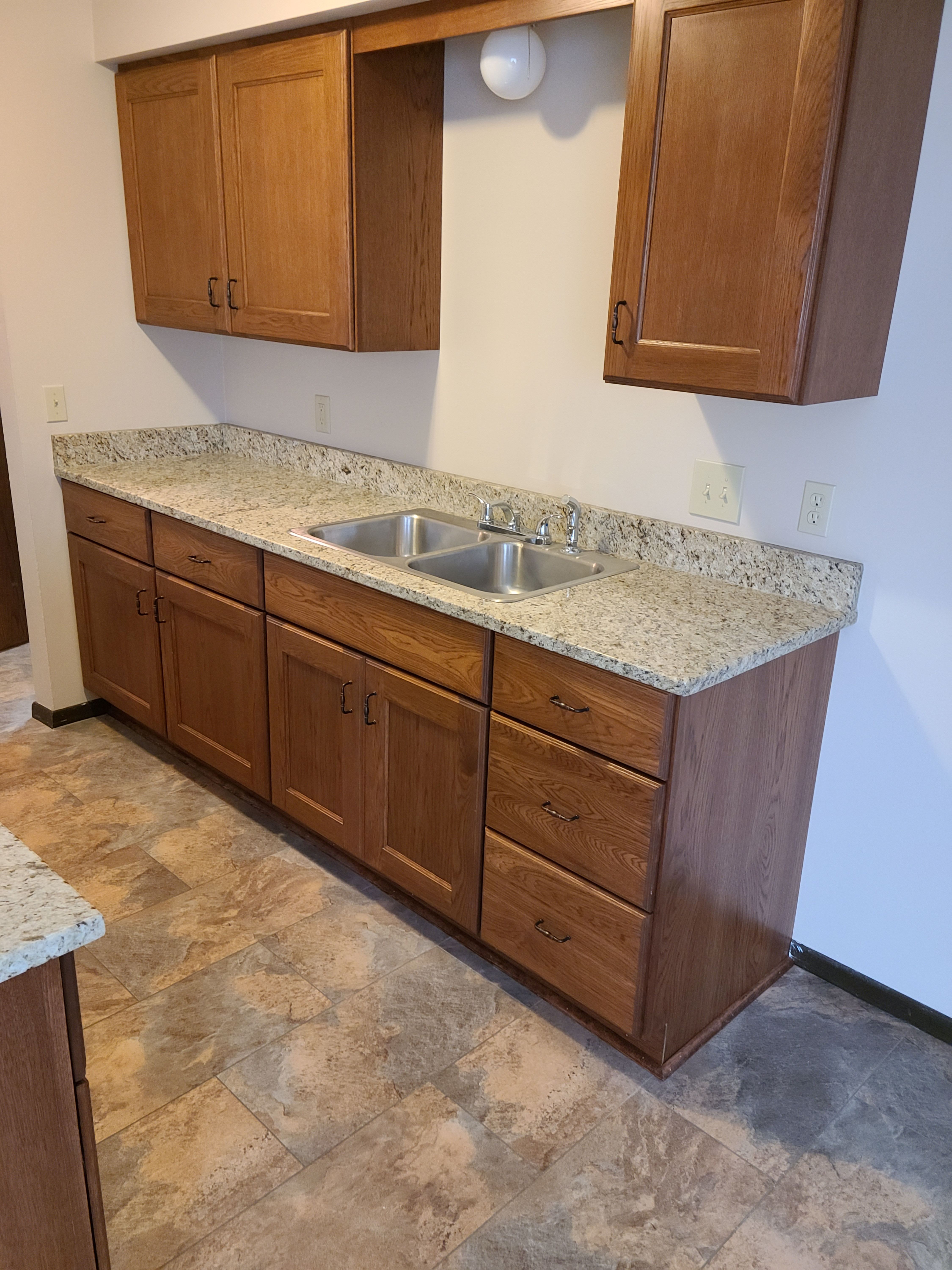 507 Columbus Avenue North – photo 2