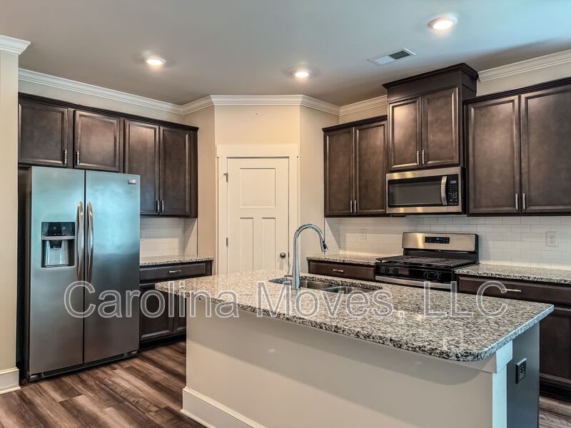 312 Obsidian Ct. – photo 5