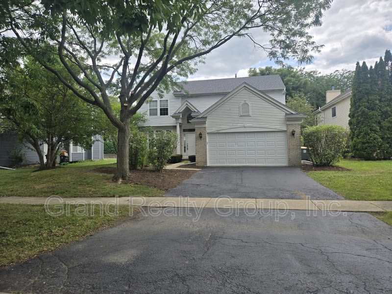 217 Lexington Court – photo 1