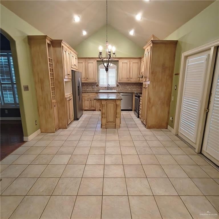 2516 Sequoia Drive – photo 5