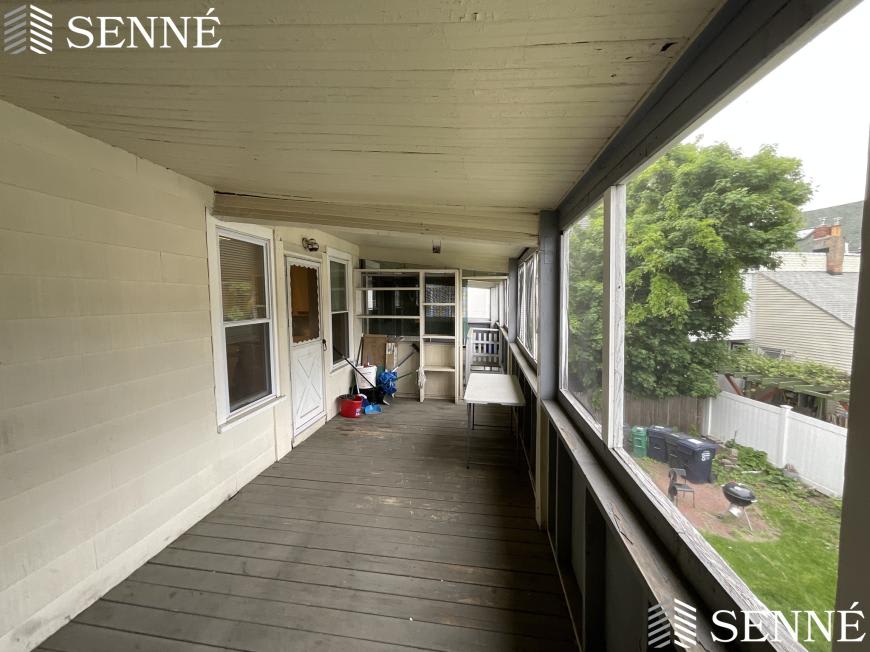 10 Seventh St. – photo 2