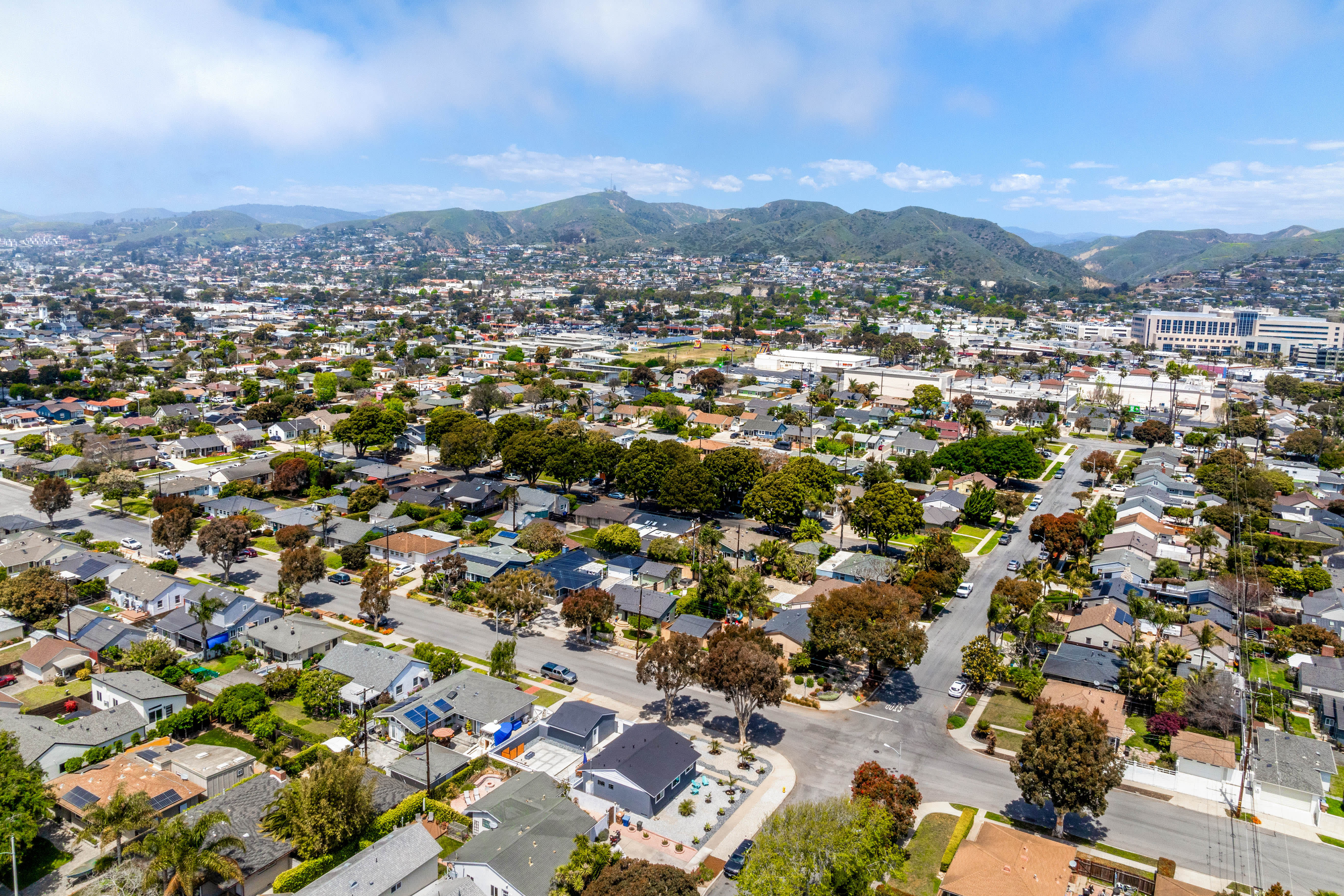 401 Rancho Dr – photo 2