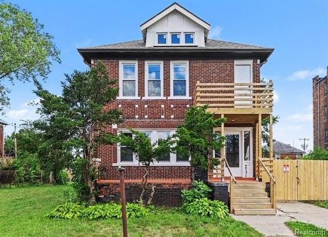 2733 Elmhurst Street – photo 2