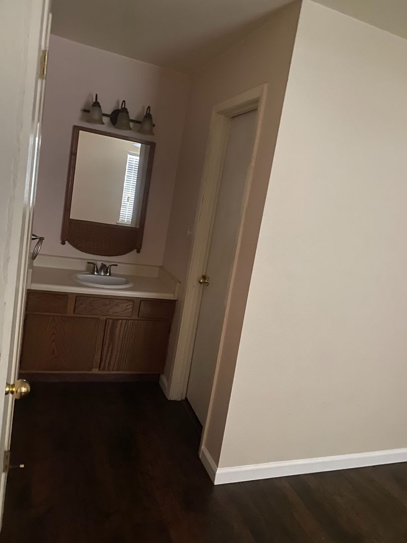 4250 Calallen Drive 1 – photo 2