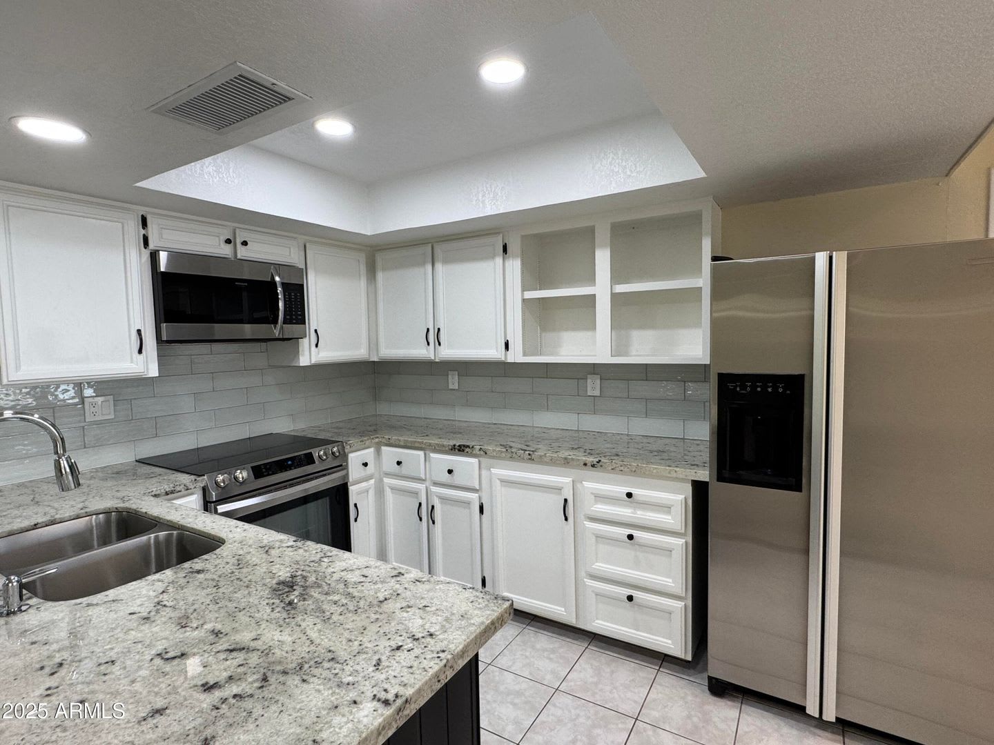 5502 W Frier Dr – photo 5