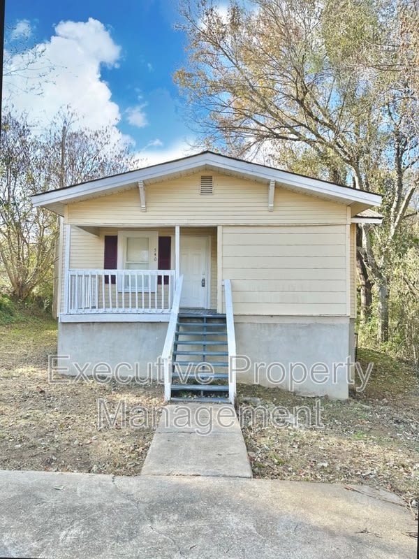 540 1st Avenue NE – photo 1