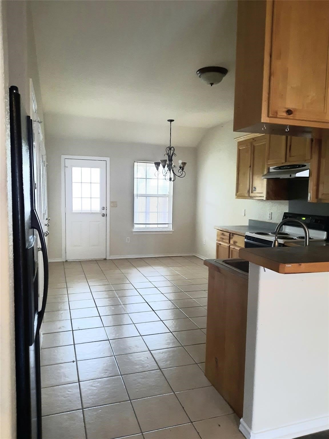 905 Sloan Street – photo 3