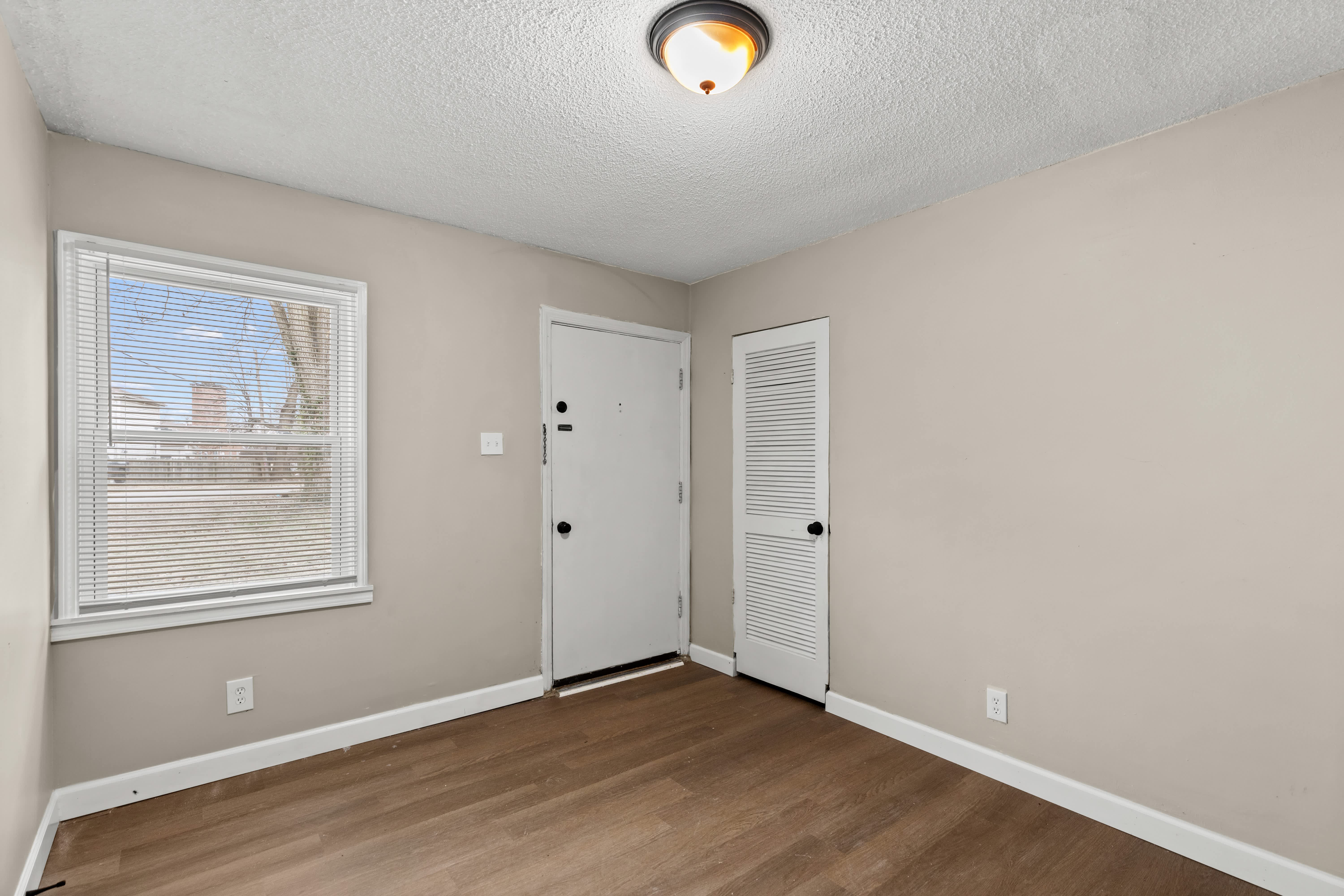 1111 Redman Blvd – photo 3