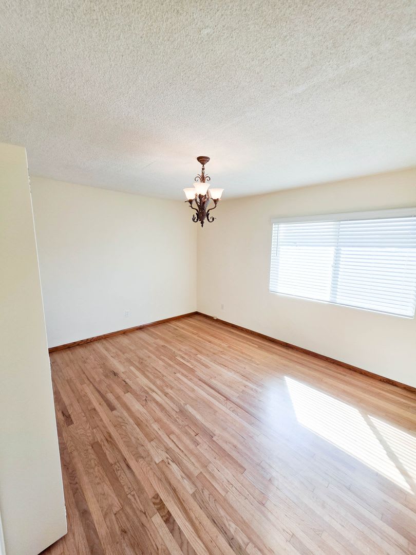 OPEN HOUSE: 8/29 10-11AM ~ 4BR House in Clairemont with 2 Car Garage! – photo 4