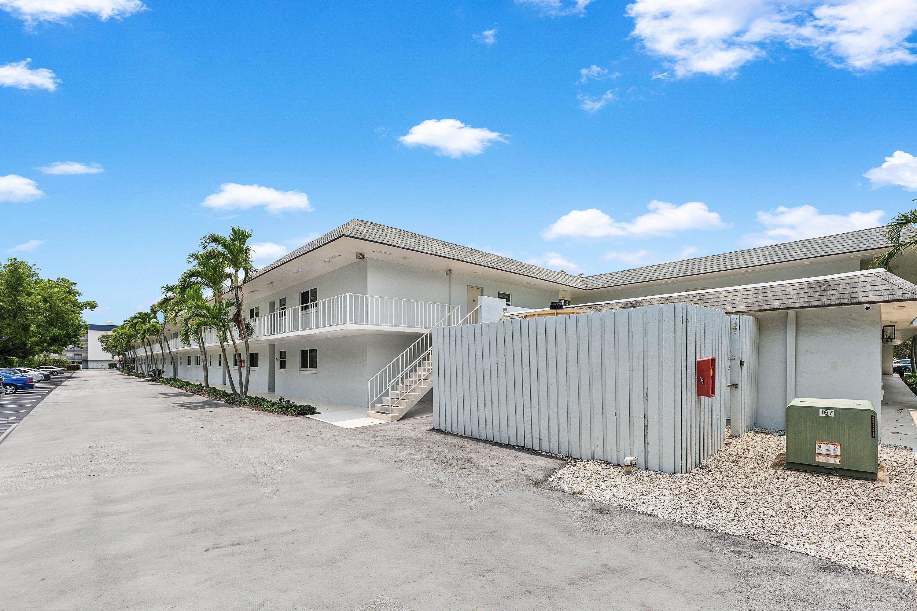 207 Tropic Isle Drive – photo 3