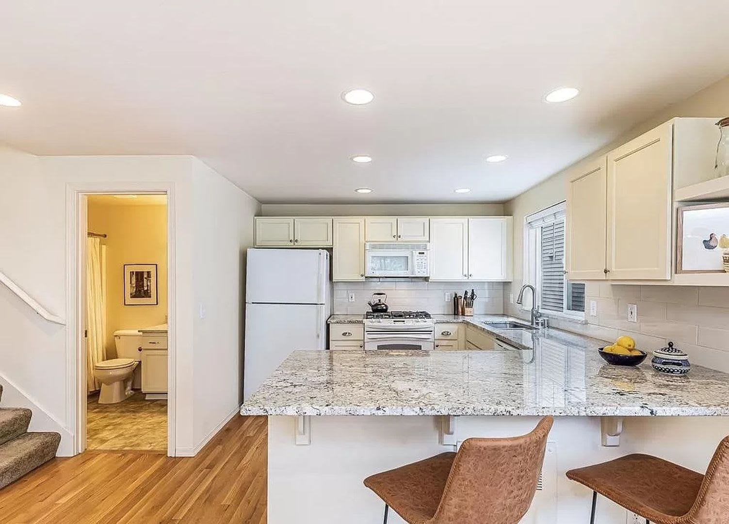 Nice 3 beds/ 2 baths Townhouse In Greenwood! – photo 5