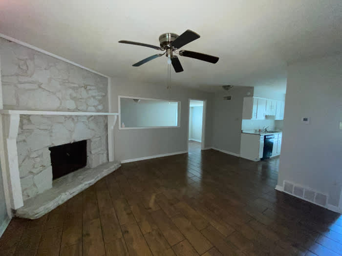 6360 Raible Drive – photo 5