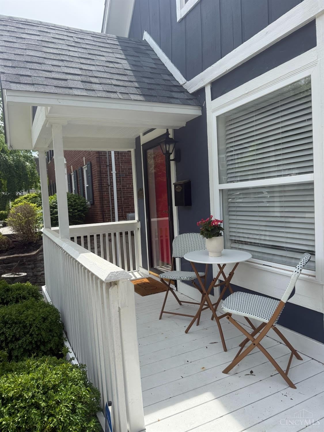 1239 Isis Avenue – photo 3