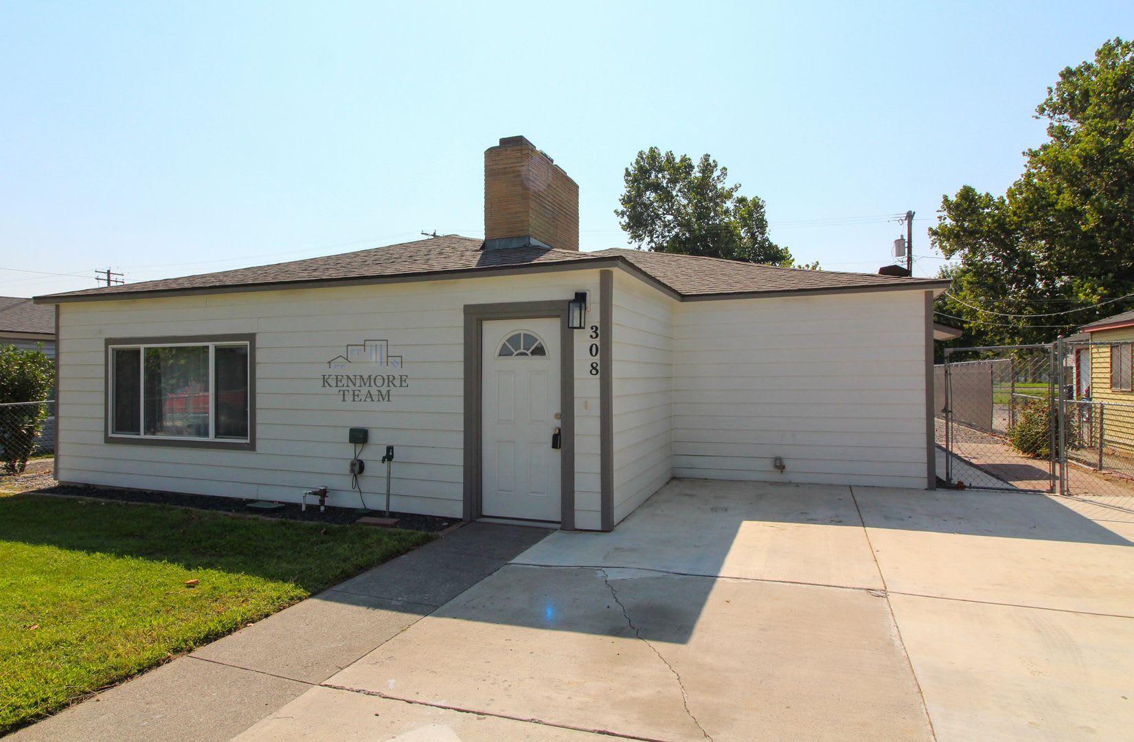 4 Bedroom, 2 Bath Home in Pasco – photo 1