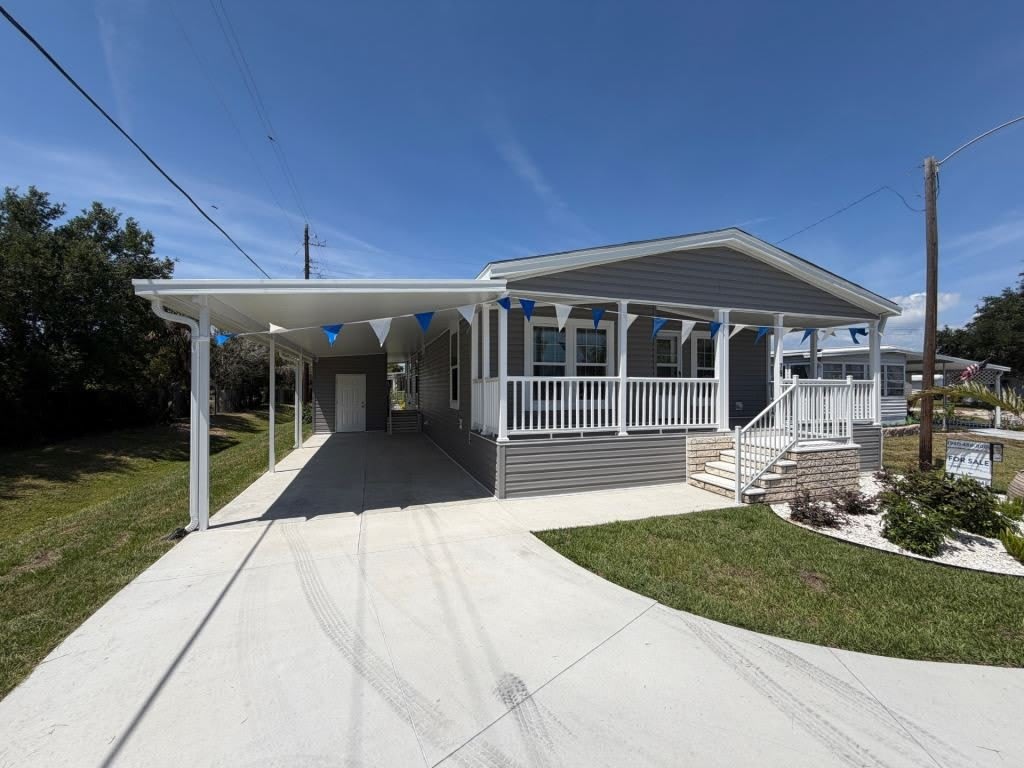 79 5th Street W – photo 2