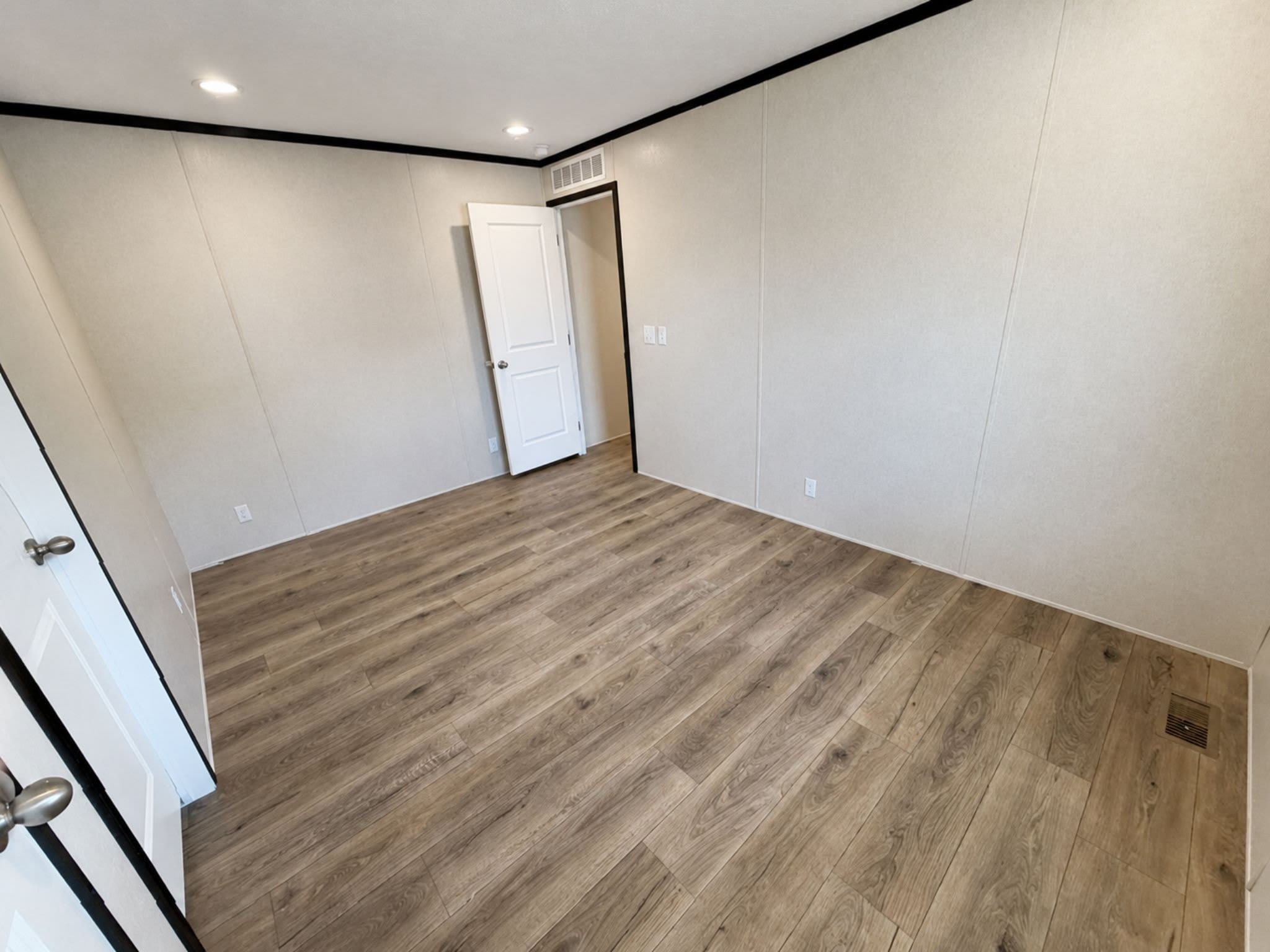 5230 Bonte Drive – photo 4