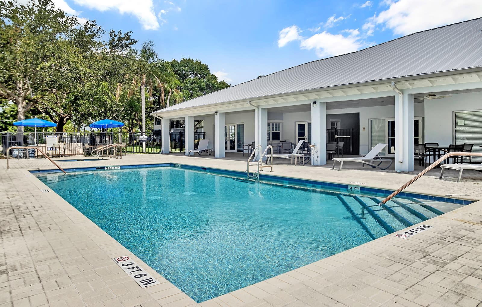 Groves of Delray – photo 1